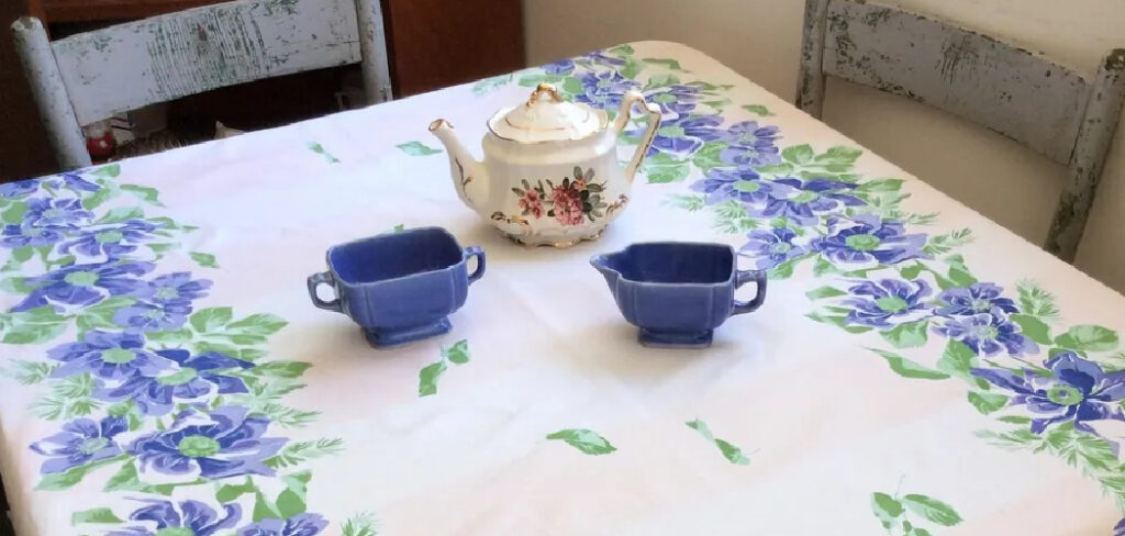 How to Layer Tablecloths